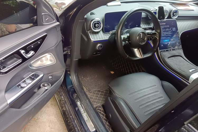 Used Mercedes-Benz C-Class 2023 C 260 L Bright Night Sports Edition Driver Seat