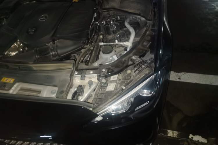Used Mercedes-Benz C-Class 2023 Second Facelift C 260 L Starry Night Sports Edition Engine Bay Left