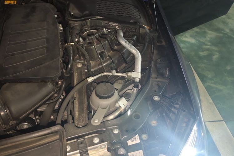 Used Mercedes-Benz C-Class 2023 Second Facelift C 260 L Starry Night Sports Edition Engine Bay Left