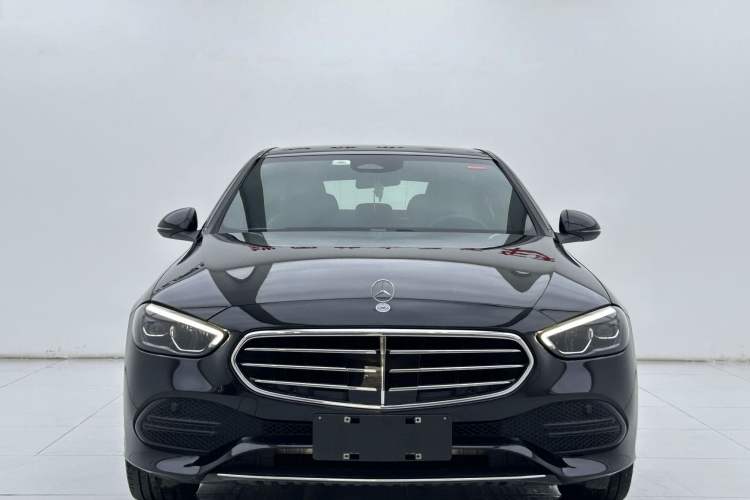 Used Mercedes-Benz C-Class 2023 Facelift C 260 L Exterior 4