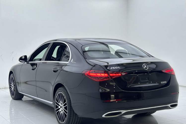 Used Mercedes-Benz C-Class 2023 Facelift C 260 L Exterior 8