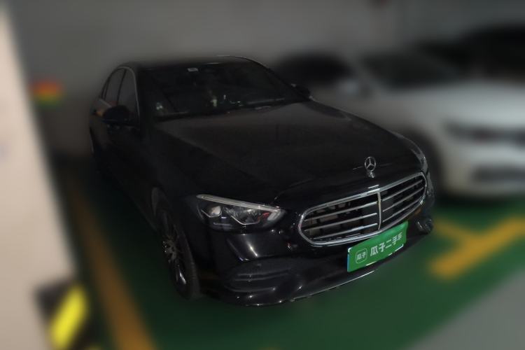 Used Mercedes-Benz C-Class 2023 Facelift C 260 L Front Right 45 Deg