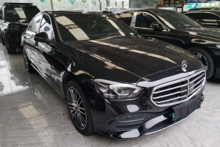 Used Mercedes-Benz C-Class 2023 Facelift C 260 L Front Right 45 Deg