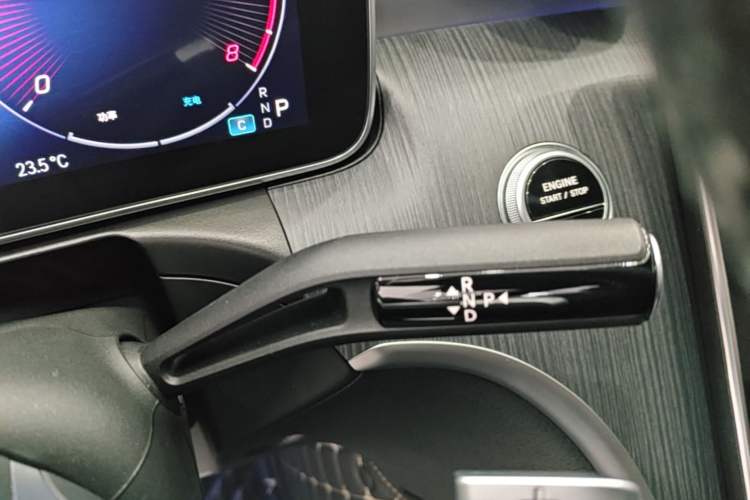 Used Mercedes-Benz C-Class 2023 Revised C 200 L Sport Edition Gear Lever