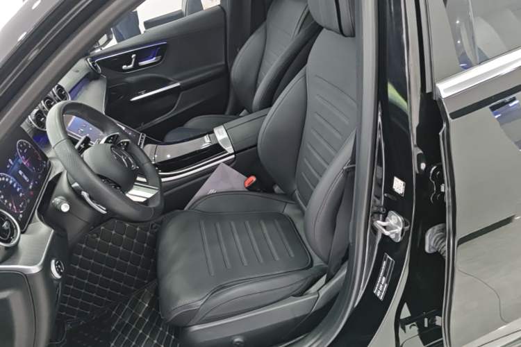 Used Mercedes-Benz C-Class 2023 Revised C 200 L Sport Edition Left Front Seat