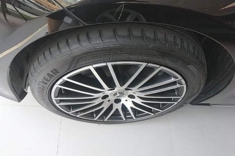 Used Mercedes-Benz C-Class 2023 C 260 L Left Front Wheel Hub