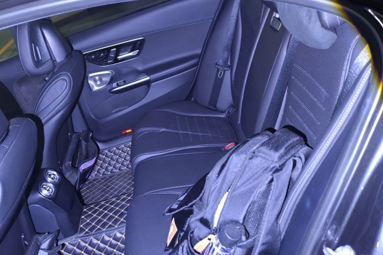 Used Mercedes-Benz C-Class 2023 Second Facelift C 260 L Starry Night Sports Edition Left Rear Seat
