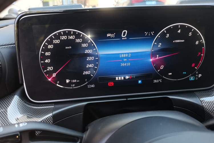 Used Mercedes-Benz C-Class 2023 Restyled C 260 L Sport Edition Odometer Close Up