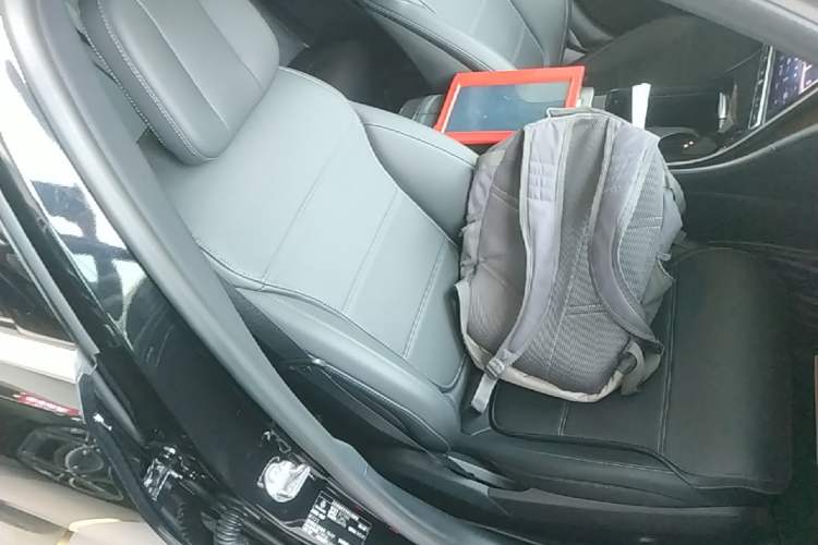 Used Mercedes-Benz C-Class 2023 C 260 L Right Front Seat