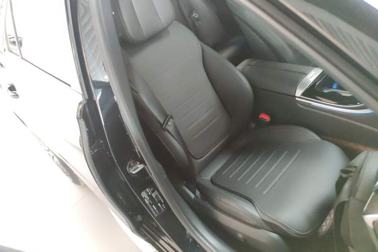 Used Mercedes-Benz C-Class 2023 C 260 L Sport Edition Right Front Seat