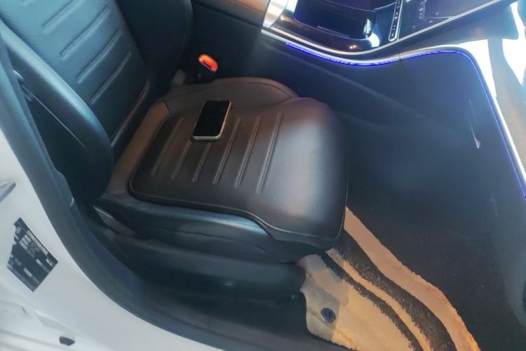 Used Mercedes-Benz C-Class 2023 Restyled C 260 L Sport Edition Right Front Seat