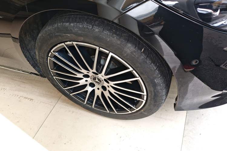 Used Mercedes-Benz C-Class 2023 Facelift C 260 L Right Front Wheel Hub