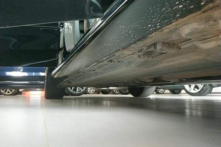 Used Mercedes-Benz C-Class 2023 C 260 L Right Side Sill
