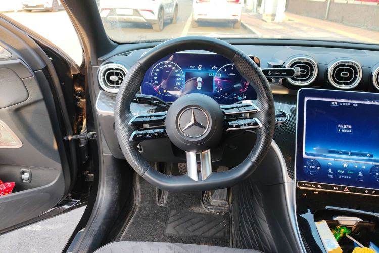 Used Mercedes-Benz C-Class 2023 Second Facelift C 260 L Sport Edition Steering Wheel