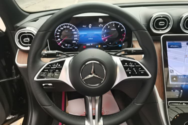 Used Mercedes-Benz C-Class 2023 Facelift C 260 L Steering Wheel