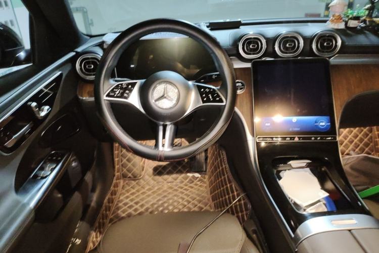 Used Mercedes-Benz C-Class 2023 Facelift C 260 L Steering Wheel