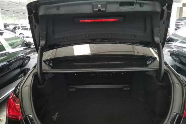 Used Mercedes-Benz C-Class 2023 Facelift C 260 L Trunk