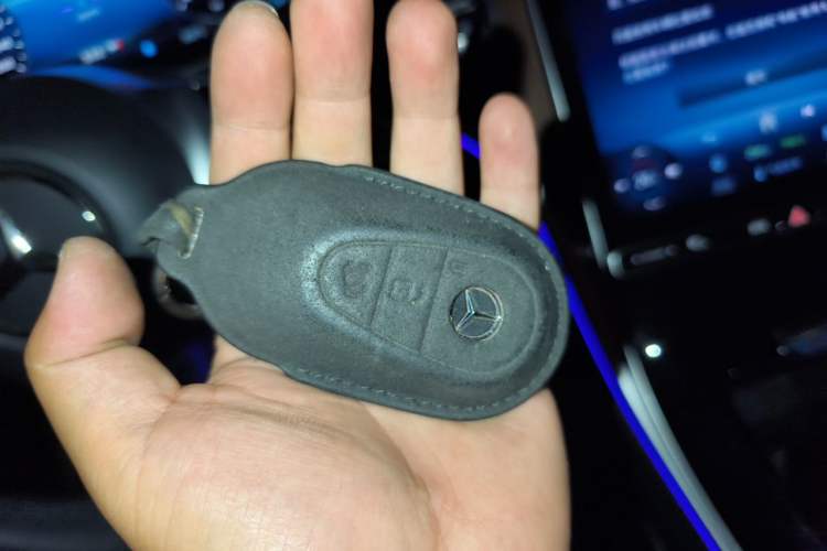 Used Mercedes-Benz C-Class 2023 Facelift C 260 L Vehicle Key