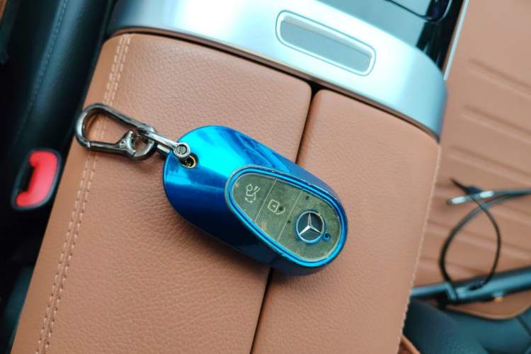 Used Mercedes-Benz C-Class 2023 Restyled C 260 L Sport Edition Vehicle Key