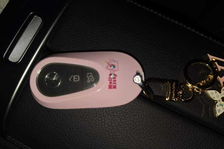 Used Mercedes-Benz C-Class 2023 Restyled C 260 L Night Edition Sports Version Vehicle Key