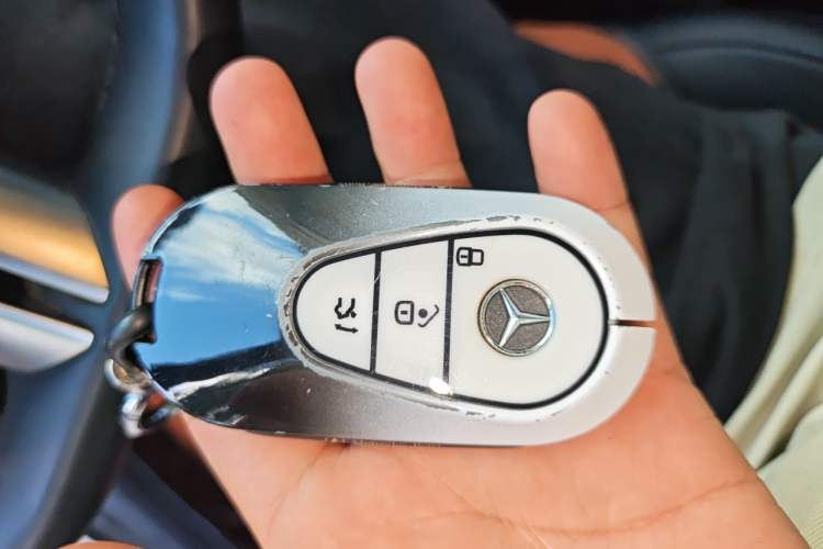 Used Mercedes-Benz C-Class 2023 Second Facelift C 260 L Sport Edition Vehicle Key