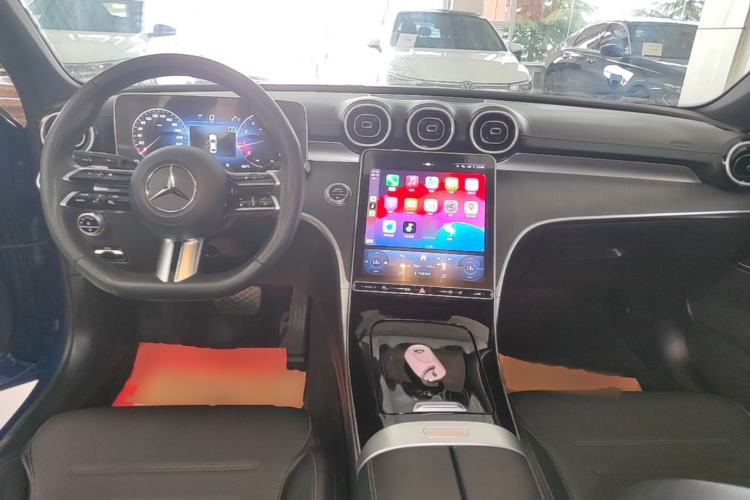 Used Mercedes-Benz C-Class 2023 C 200 L Sport Edition Center Console