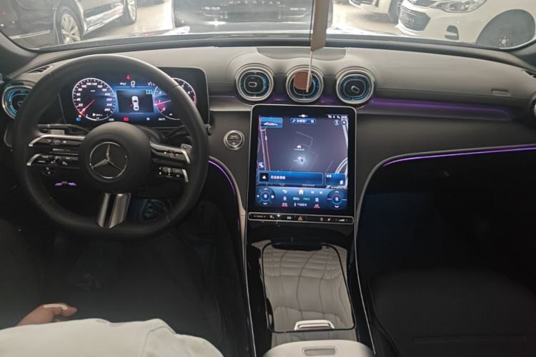 Used Mercedes-Benz C-Class 2023 Restyled C 260 L Sport Edition Center Console