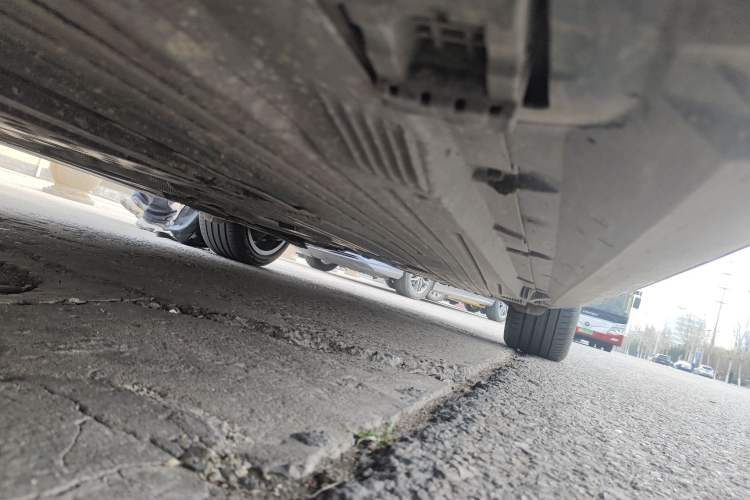Used Mercedes-Benz C-Class 2023 C 200 L Sport Edition Chassis Front Left