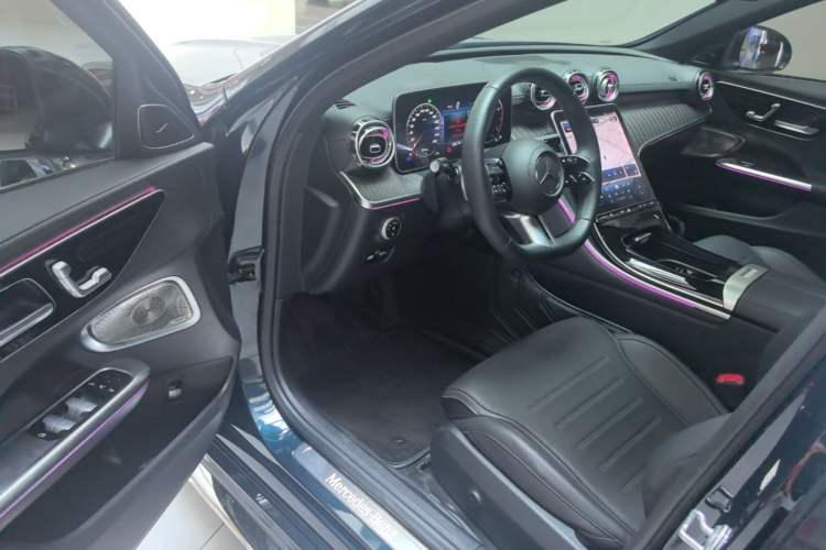 Used Mercedes-Benz C-Class 2023 Restyled C 260 L Sport Edition Driver Seat