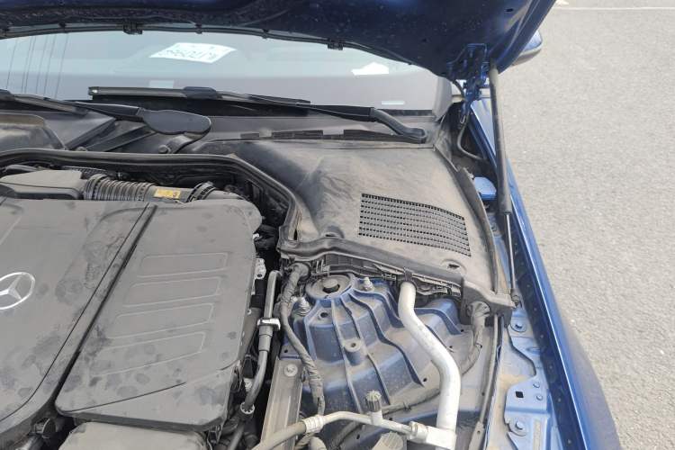 Used Mercedes-Benz C-Class 2023 C 200 L Sport Edition Engine Bay Left