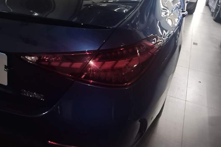 Used Mercedes-Benz C-Class 2023 Restyled C 260 L Night Edition Sports Version Exterior 3