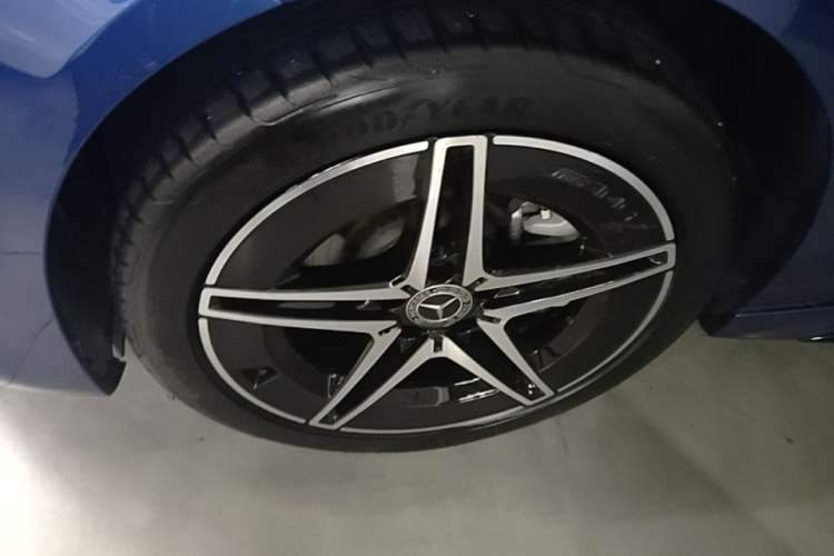 Used Mercedes-Benz C-Class 2023 Restyled C 260 L Night Edition Sports Version Exterior 4