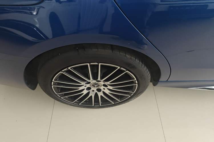 Used Mercedes-Benz C-Class 2023 Restyled C 260 L Sport Edition Exterior 5