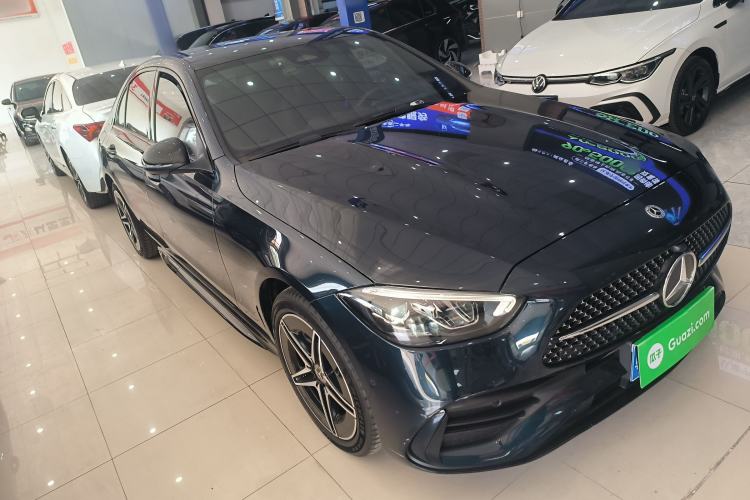 Used Mercedes-Benz C-Class 2023 Restyled C 260 L Night Edition Sports Version Front Right 45 Deg