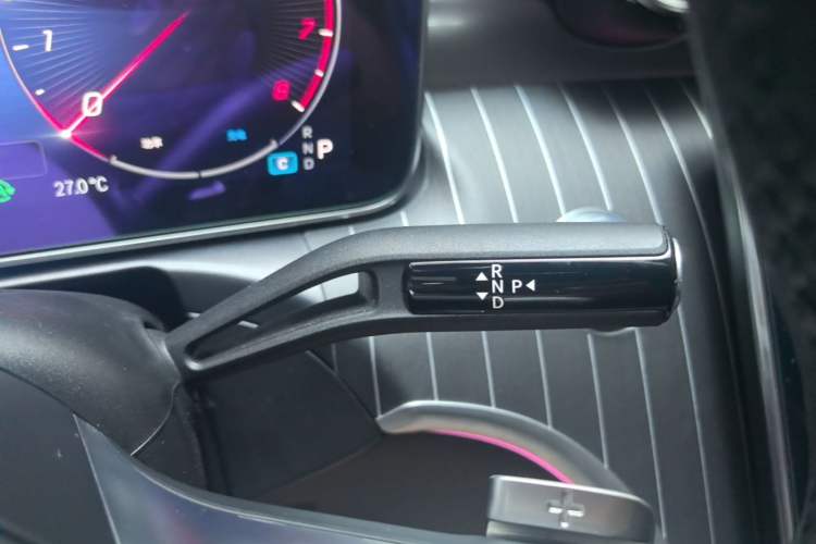 Used Mercedes-Benz C-Class 2023 Restyled C 260 L Sport Edition Gear Lever