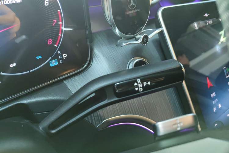 Used Mercedes-Benz C-Class 2023 C 260 L Sport Edition Gear Lever