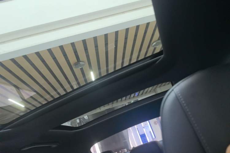 Used Mercedes-Benz C-Class 2023 Restyled C 260 L Sport Edition Headliner