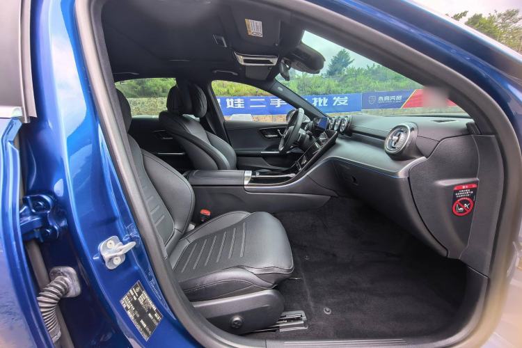 Used Mercedes-Benz C-Class 2023 Revised C 200 L Sport Edition Interior 3