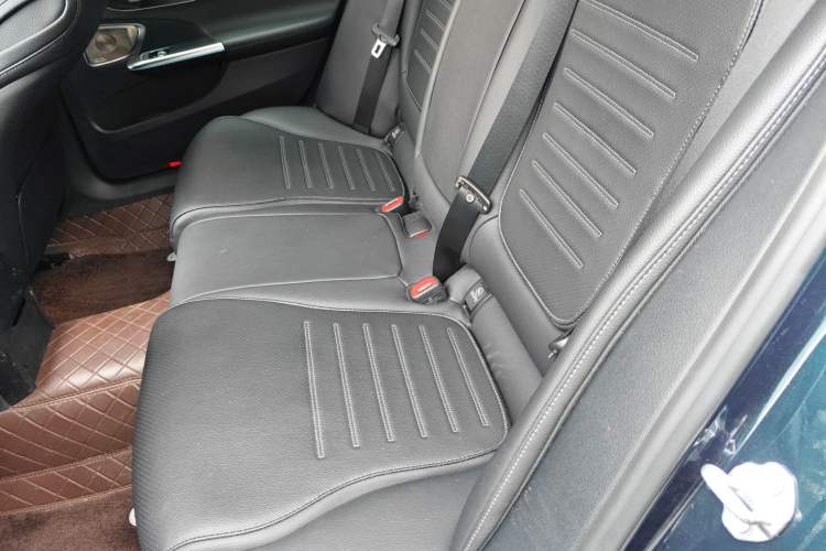 Used Mercedes-Benz C-Class 2023 C 260 L Bright Night Sports Edition Interior 4