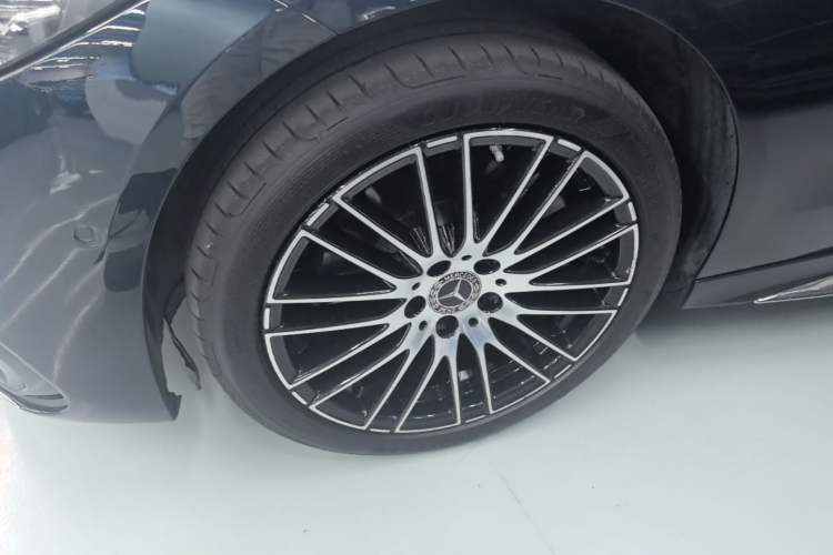 Used Mercedes-Benz C-Class 2023 Restyled C 260 L Sport Edition Left Front Wheel Hub