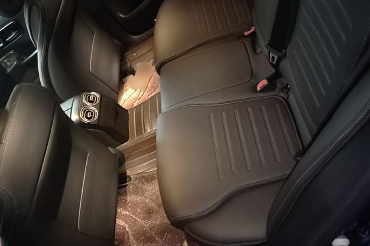Used Mercedes-Benz C-Class 2023 Restyled C 260 L Night Edition Sports Version Left Rear Seat