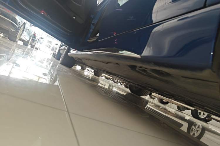 Used Mercedes-Benz C-Class 2023 Restyled C 260 L Sport Edition Left Side Sill