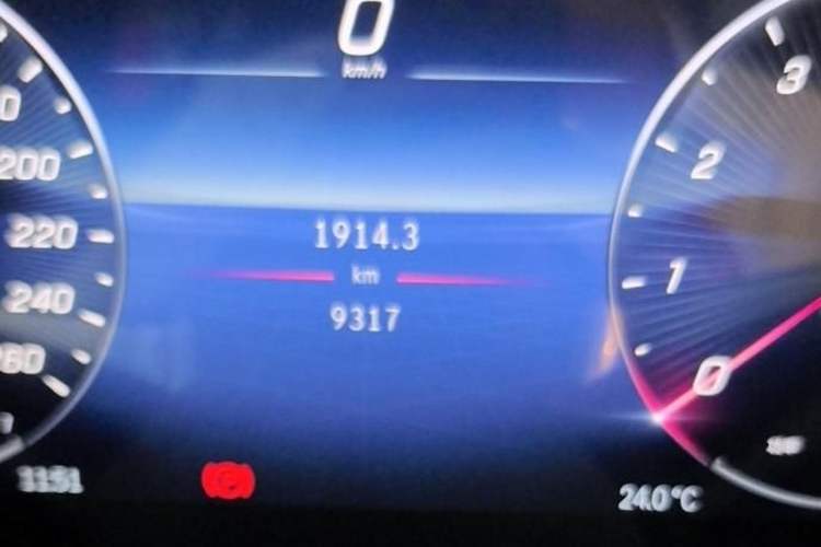 Used Mercedes-Benz C-Class 2023 Revised C 200 L Sport Edition Odometer Close Up