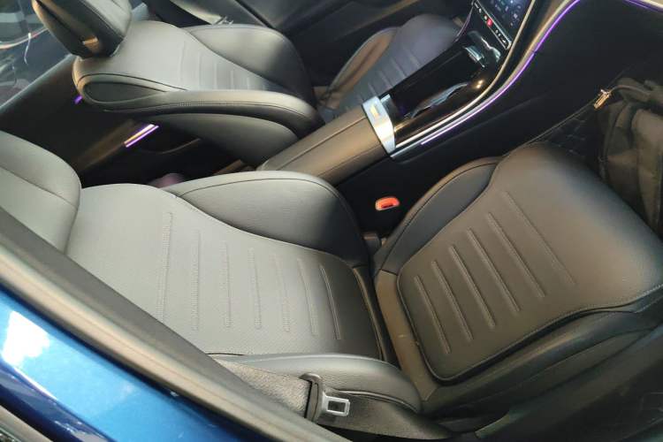Used Mercedes-Benz C-Class 2023 C 260 L Sport Edition Right Front Seat