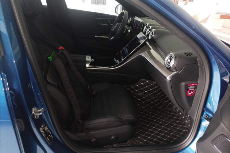 Used Mercedes-Benz C-Class 2023 Restyled C 260 L Sport Edition Right Front Seat
