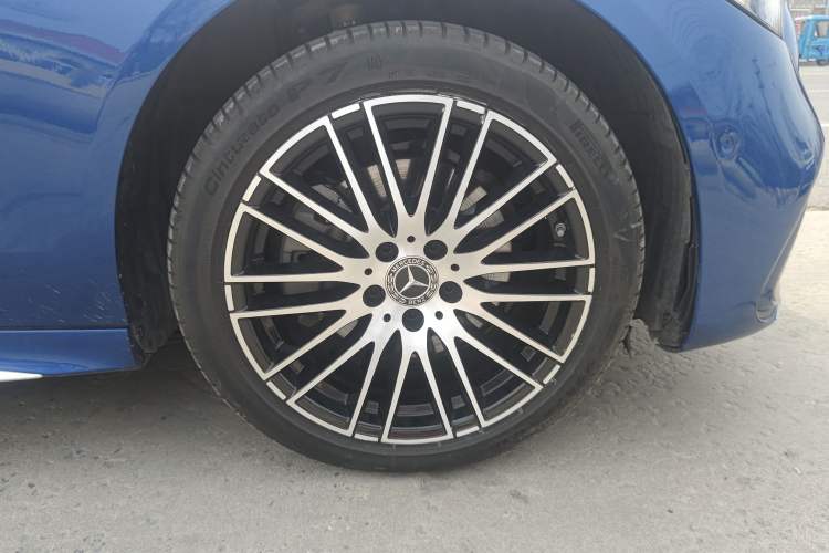 Used Mercedes-Benz C-Class 2023 C 200 L Sport Edition Right Front Wheel Hub