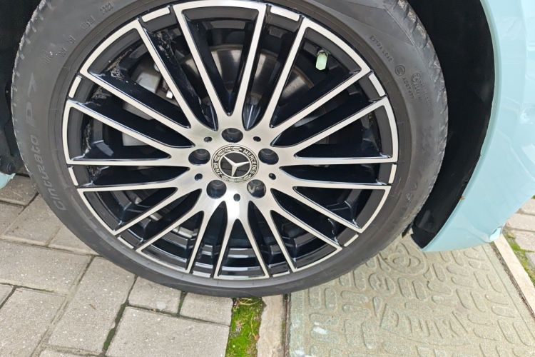 Used Mercedes-Benz C-Class 2023 C 200 L Sport Edition Right Front Wheel Hub