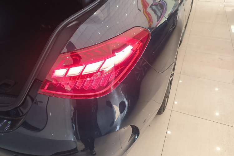 Used Mercedes-Benz C-Class 2023 Restyled C 260 L Night Edition Sports Version Right Rear Taillight