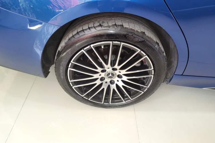Used Mercedes-Benz C-Class 2023 C 200 L Sport Edition Right Rear Wheel Hub