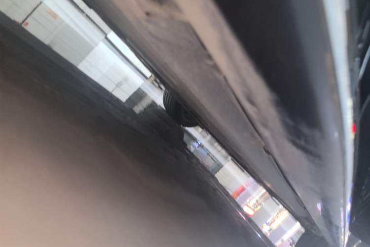 Used Mercedes-Benz C-Class 2023 Restyled C 260 L Sport Edition Right Side Sill